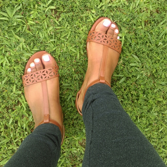 new directions Shoes - Brand New Caramel Brown Sandals!..SALE!!!!