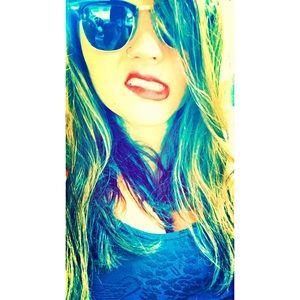 Meet your Posher, Clara