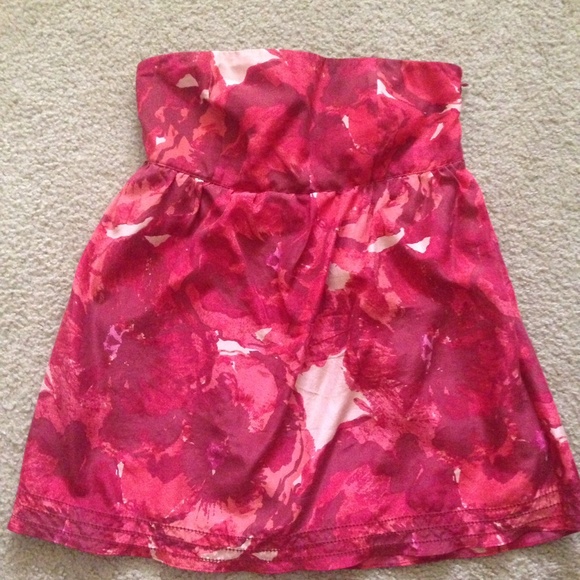 Silk strapless top.