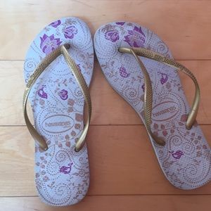 Havaianas Slim Gold Patterned Flip Flops
