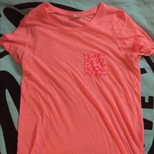 Vs pink pocket tee