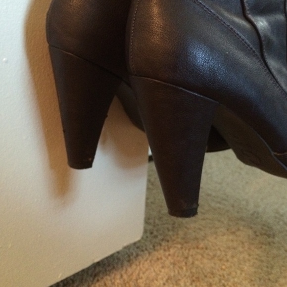 Boots - Picture 2 of 3