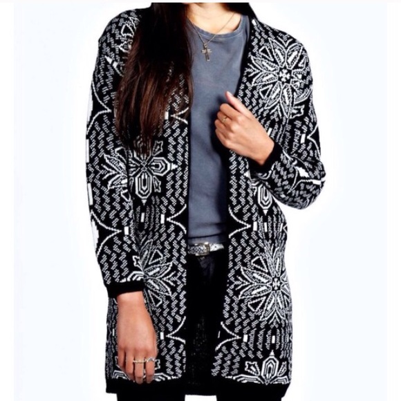 Jackets & Blazers - Dana printed tribal sweater coat NWT