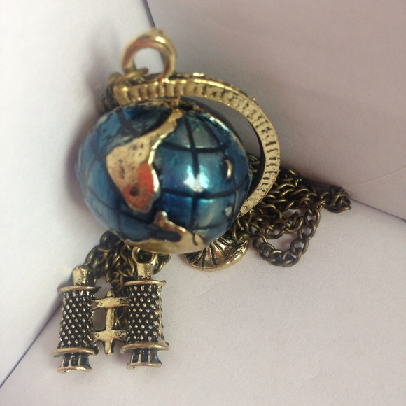 World explorer globe necklace with binoculars