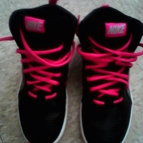 Shoes - Picture 3 of 3