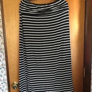 Black&White "Yoga" Style Long Skirt