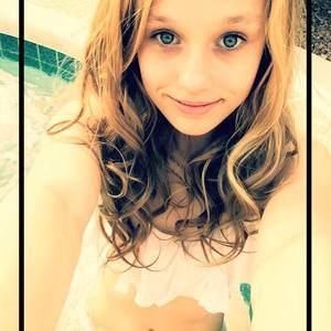 Meet your Posher, Laci