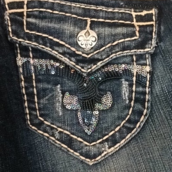 Jen skinny, rock revivals.