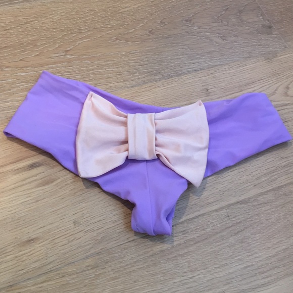 Bikini bottoms