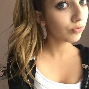 Meet your Posher, Bailey