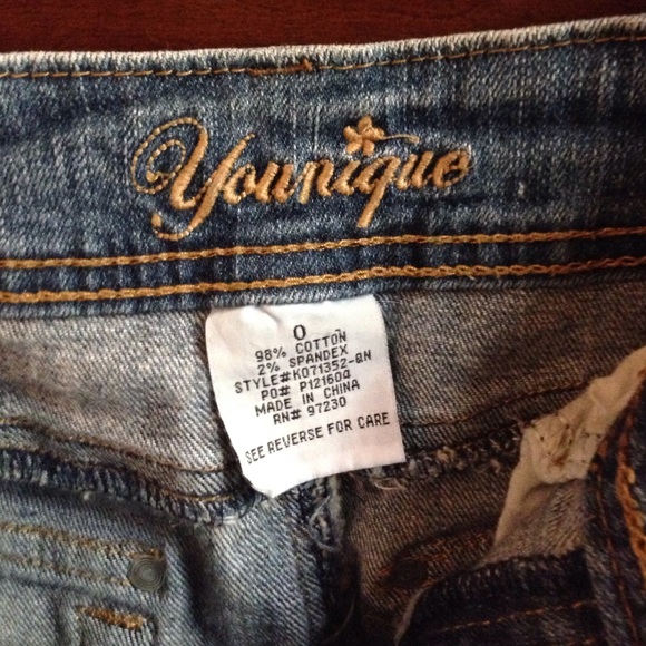 💙Younique Denim Mini Skirt 0💙 SOLD - Picture 3 of 4