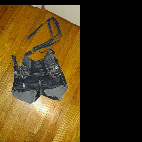 Shorts - Picture 2 of 2