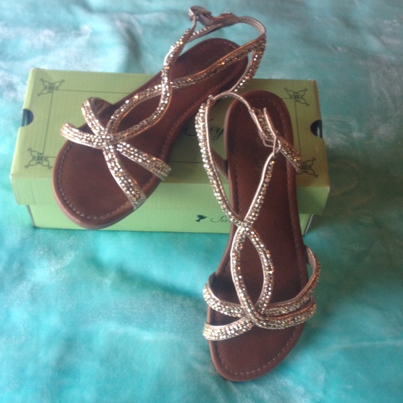 Journeys Shoes - Only wore once! Sarah-Jayne shoes from JOURNEYS