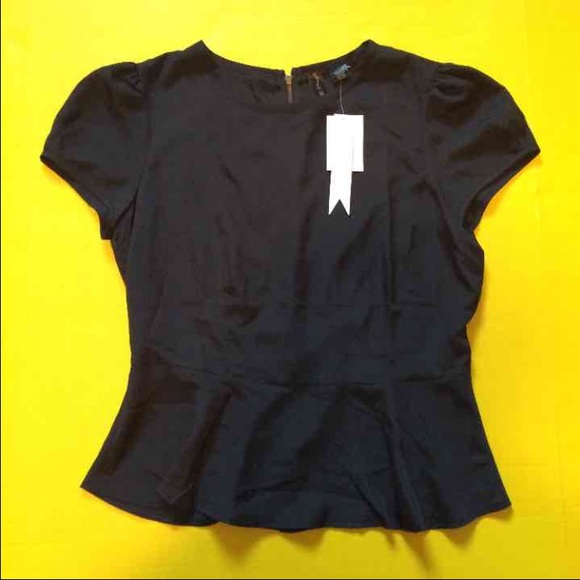 Tops - NWT black silk peplum top