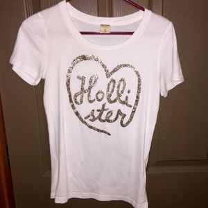 Hollister top size medium