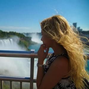 Meet your Posher, Raluca