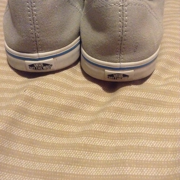Light Grey Vans 🔴 - Picture 3 of 4