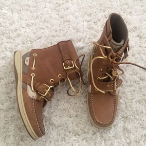 Sperry Topsider boots