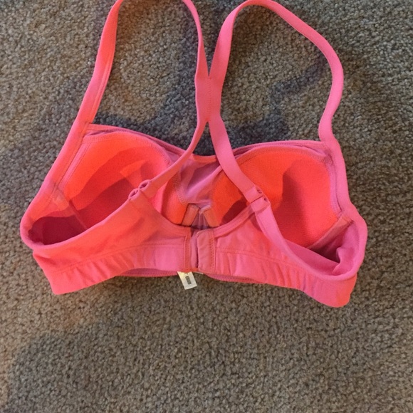 Brand New Never Worn Victoria Secret Sport Bra - Picture 2 of 3