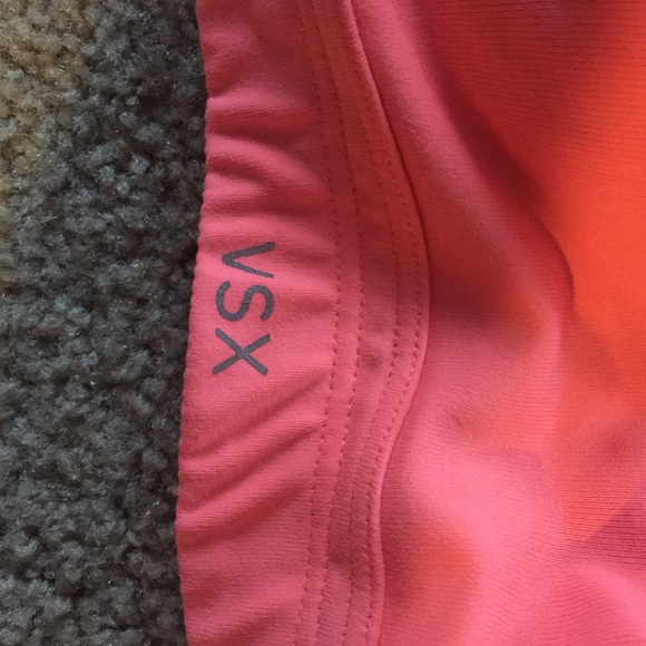 Brand New Never Worn Victoria Secret Sport Bra - Picture 3 of 3
