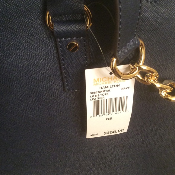 Michael Kors Hamilton Large North/ South Navy! - Picture 3 of 4