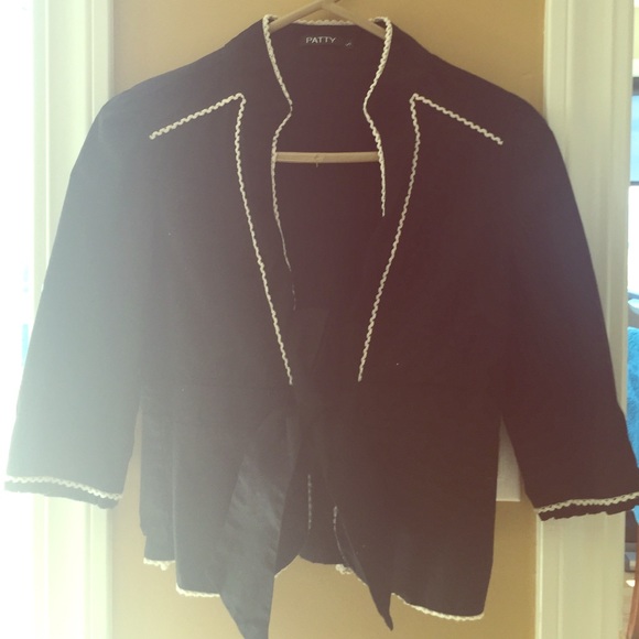 Detailed black blazer