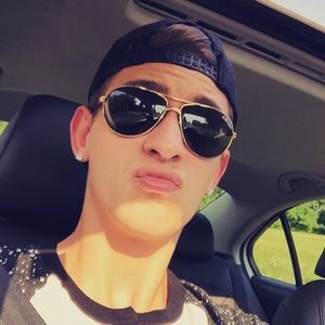 Meet your Posher, Joshua