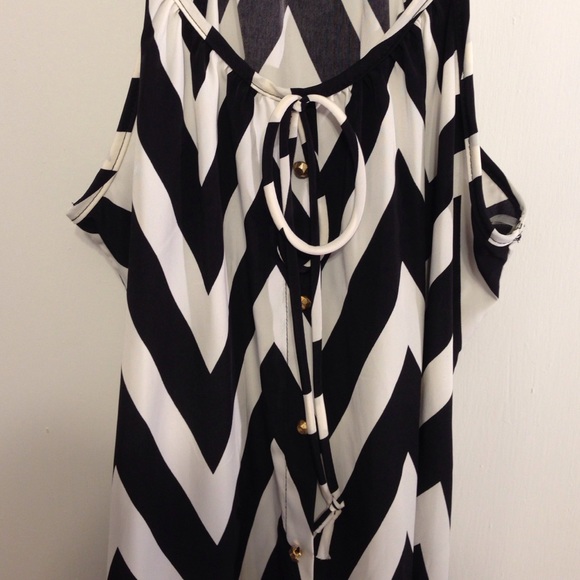 Tank top - Picture 2 of 3