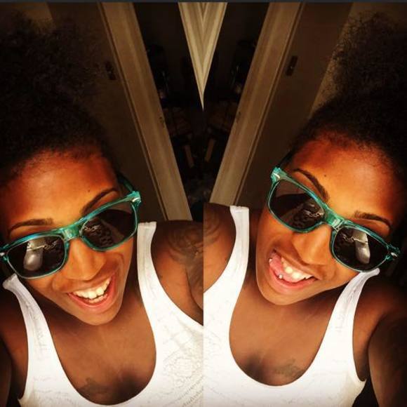 Meet your Posher, Amber - Picture 1 of 1