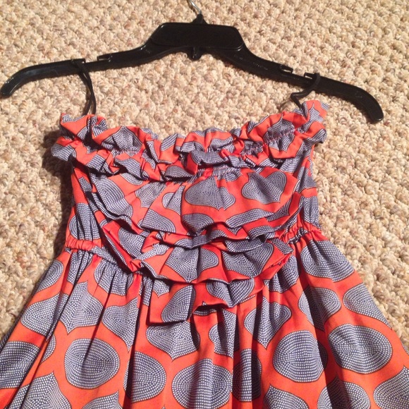 Strapless party dress - Picture 2 of 3