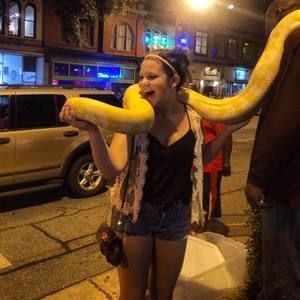 Meet your Posher, Laurel