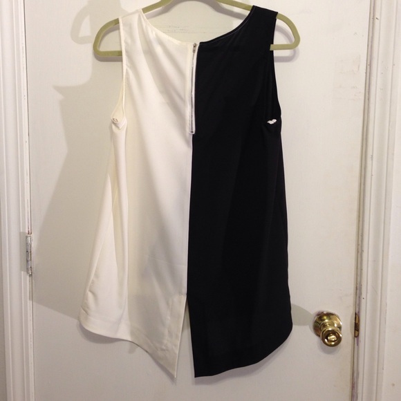 Top - Picture 2 of 3