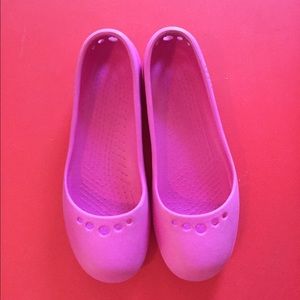 Crocs pink ballet flats in VGUC