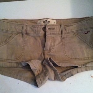 Hollister khaki shorts