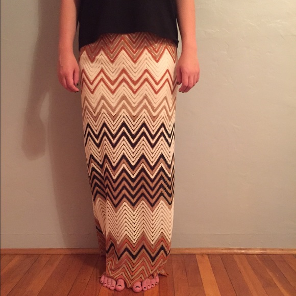 Chevron skirt size medium!