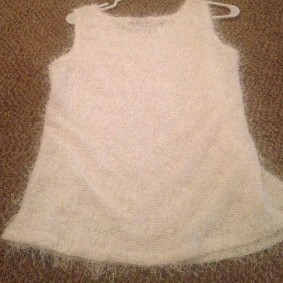 Top - Picture 2 of 2