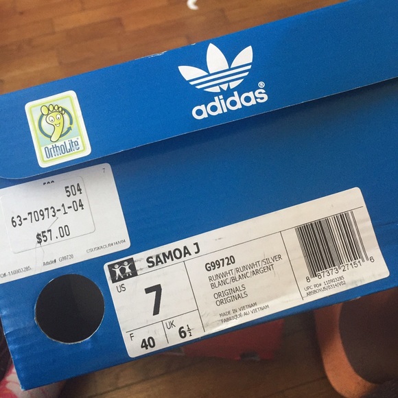 White Adidas Samoa