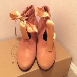 Timberland keyhole wedges