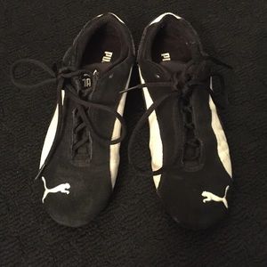 Black and White Puma sneakers
