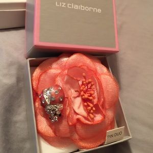 Liz Claiborne pin duo peach ladybug