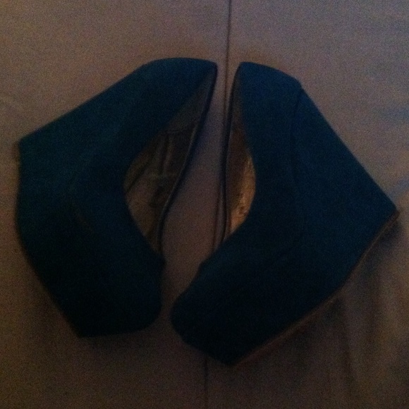 Green Wedges - Picture 2 of 3