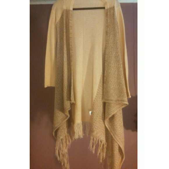 Long cardigan with fringe