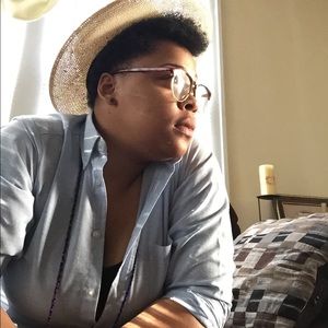 Meet your Posher, Tiara