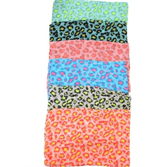 Leopard Print Scarf - Picture 2 of 2