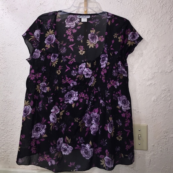 Floral top