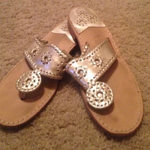 Jack Rogers: platinum