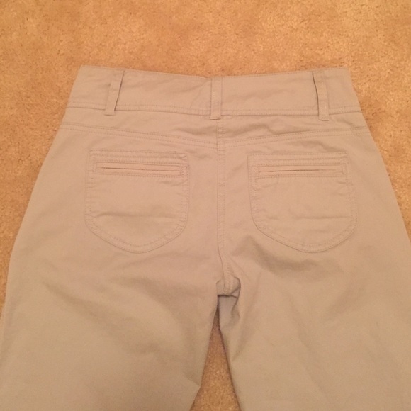 NY&Co Gray Pants - Picture 2 of 4