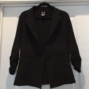 3/4 length black blazer