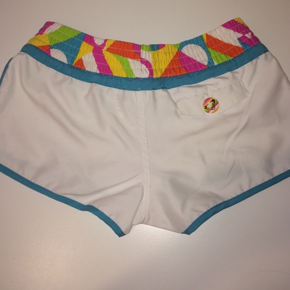 ROXY SHORTS - Picture 2 of 2