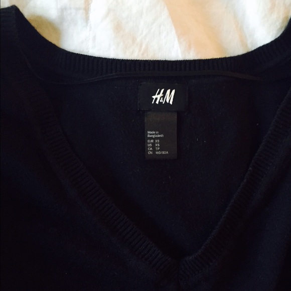 NWOT H&M LONG SLEEVE SWEATER - Picture 4 of 4